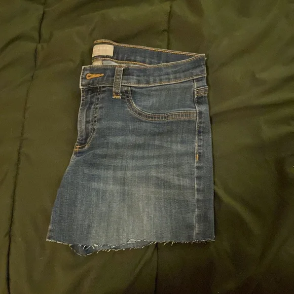 Banana Republic jean cut shorts - Picture 3 of 4